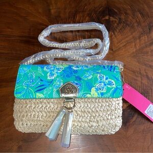 NWT LILLY PULITZER BOTANICAL GREEN IN A FLUTTER STRAW CROSSBODY BAG